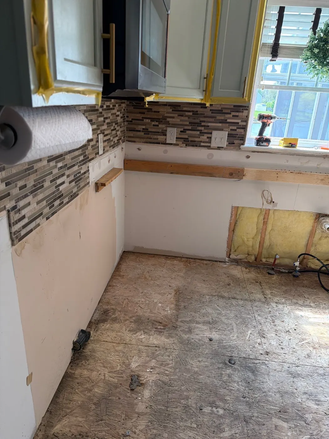 Containment setup for mold remediation in Sunset Lake home